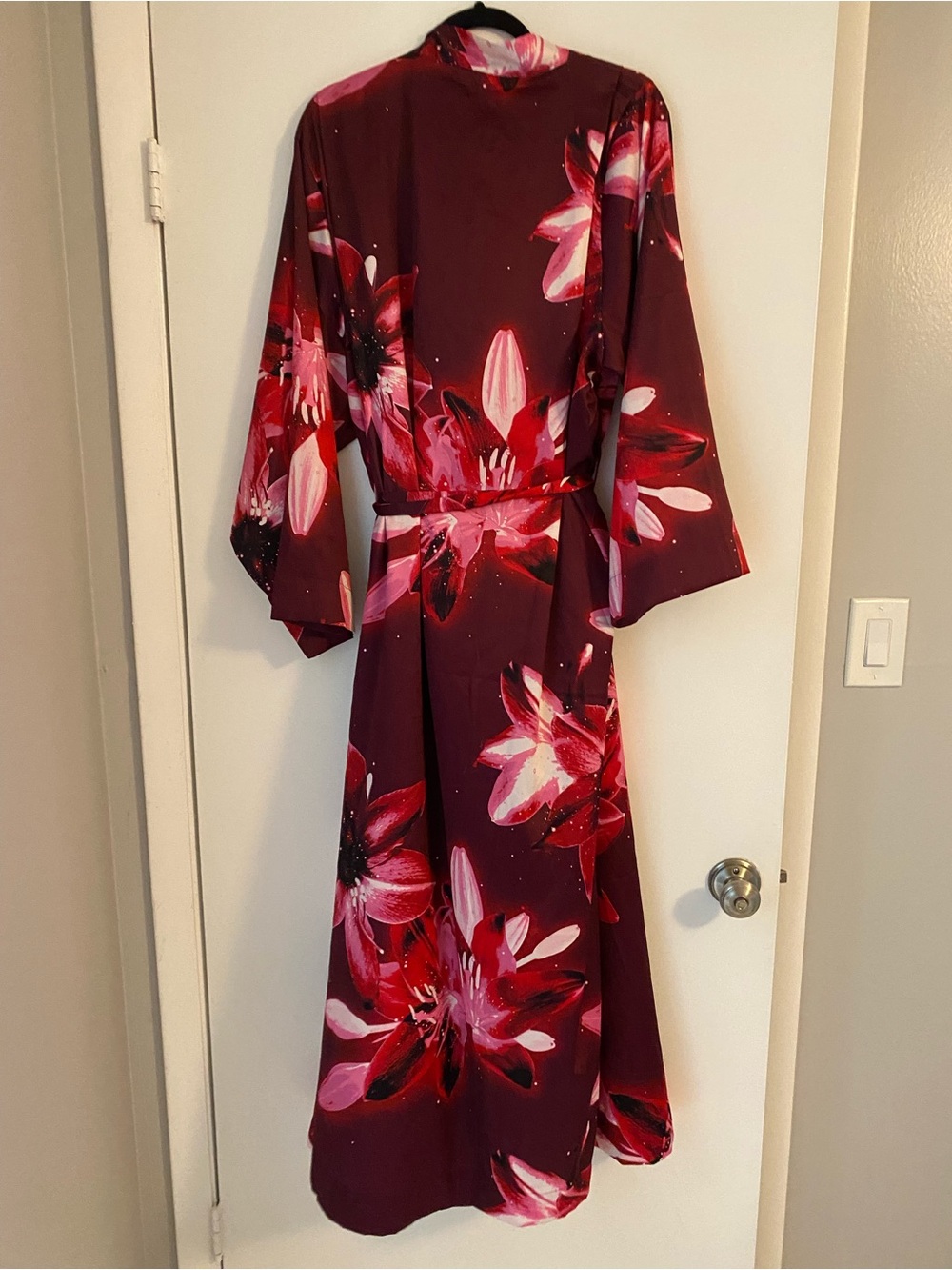 Victoria’s Secret Robe - Picture 3 of 5